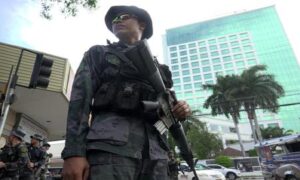 Filippine, islamici assaltano scuola e fuggono con ostaggi