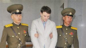 Corea del Nord. Studente Usa morto: condannato a 15 anni di lavori forzati per il furto di un poster