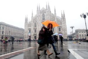Milano: diluvio dopo il caldo record. Le altre zone in cui ci sarà pioggia domenica 25 giugno
