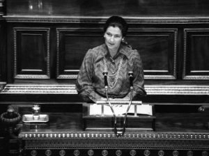 Francia. Simone Veil è morta. Sopravvissuta al lager, fu la prima donna a presiedere il Parlamento Ue