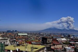 Vesuvio e il rischio eruzione, esperti: "C'è il 30% di possibilità che sia devastante"
