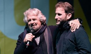 Beppe Grillo lascia il Movimento 5 Stelle? Il Giornale: "Passa tutto a Rousseau e Davide Casaleggio"
