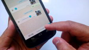 Whatsapp, l' app che trasforma in tempo reale in testo le note vocali