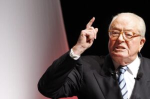 Jean-Marie Le Pen rinviato a giudizio per istigazione a odio razziale