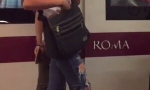 Roma, baby rom in azione in metropolitana: il VIDEO reportage del Messaggero