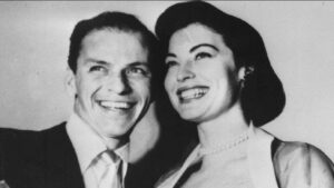 Ava Gardner, la "sfascia famiglie" di Hollywood: nuova biografia sulla moglie di Sinatra
