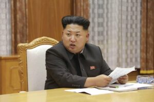 Corea del Nord: "Donald Trump privo di ragione. Pronti a colpire Guam da metà agosto"