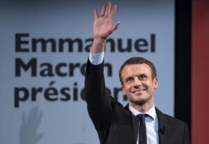 Francia, Emmanuel Macron ha speso 26mila euro per il trucco
