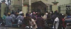Nigeria, attacco in una chiesa cattolica durante la messa: oltre 100 morti