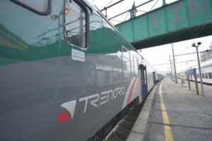 Treni, pendolari vincono class action: Trenord condannata a risarcirne 3mila