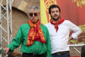 Lega Nord: Umberto Bossi ormai fuori, Salvini non lo fa parlare a Pontida