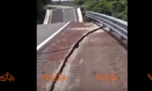 Terremoto Messico, il ponte crollato in autostrada