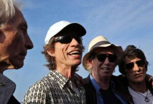 Rolling Stones a Lucca vogliono solo mozzarella di bufala per la cena e il buffet vip