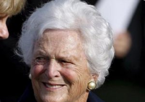 Barbara Bush, ex first lady americana morta a 92 anni: malata, ha rifiutato le ultime cure mediche