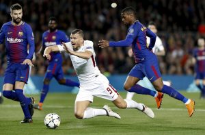 Barcellona-Roma 4-1, video: Dzeko-Pellegrini, due rigori negati alla Roma