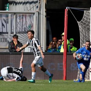 Benevento-Juventus 2-4 highlights, pagelle: Dybala tripletta