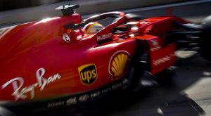 F1, Gp Bahrain: prima fila Ferrari, Sebastian Vettel in pole