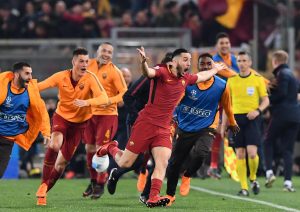 Champions League, miracolo Roma: 3-0 al Barcellona, è in semifinale (foto Ansa)