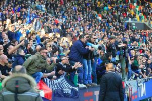 Udinese, contestazione tifosi: steward ferito con una gomitata