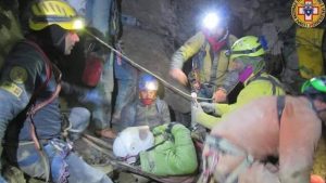Gianluca Ghiglia precipita in una grotta: in 100 per salvarlo, libero dopo 36 ore