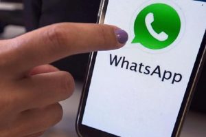 WhatsApp, migliaia di utenti in fuga verso Telegram