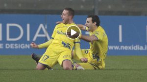 Giaccherini video gol Chievo-Juventus: rigore assegnato per fallo di Cancelo