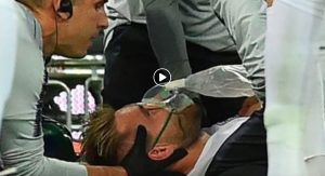 Shaw, video incidente Inghilterra-Spagna: esce in barella con l'ossigeno. Ora sta bene