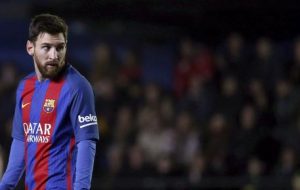 Messi vuole recuperare dall'infortunio per giocare Inter-Barcellona