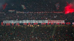Bonucci: cori e insulti da tifosi Milan e striscione: "Sei come Schettino"