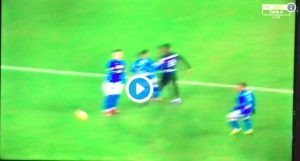 Inter-Napoli, VIDEO: Insigne prende a calci Keita e viene espulso