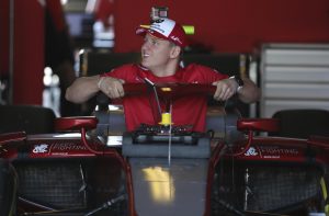 Mick Schumacher alla Ferrari. E' il figlio di Michael, sette volte campione del mondo di Formula 1