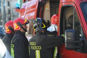 Torino: incendio in un night club, 50 persone sfollate