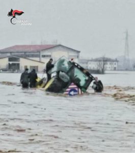 Carabinieri travolti dal fiume Reno vicino Bologna: 6 feriti