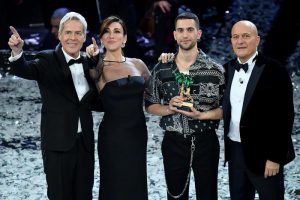 Radio sovraniste dopo Sanremo, "una canzone italiana ogni tre". Proposta della Lega
