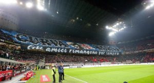 Milan-Inter: curva nerazzurra ricorda Daniele Belardinelli, quella rossonera con Hellboy