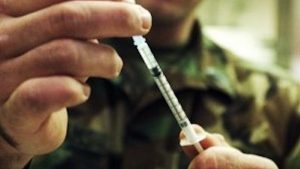 Vaccini, 7 dosi in 4 giorni: militare si ammala di epatite. Ministero Salute condannato a risarcirlo 3 mln
