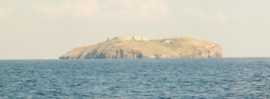 Isola di Santo Stefano vendesi: prezzo 20 milioni