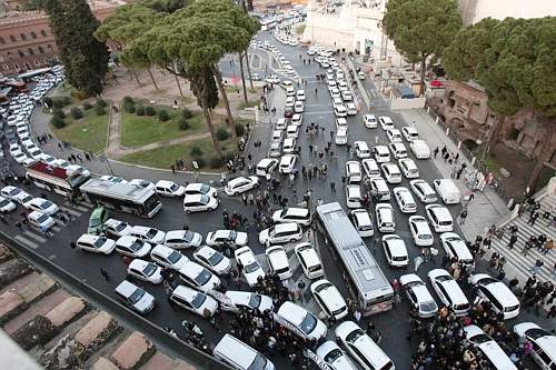traffico-roma.jpg (500×333)