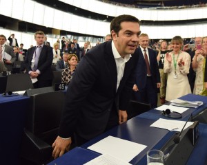 Guarda la versione ingrandita di Alexis Tsipras al Parlamento Europeo (Ansa)