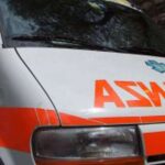 Roma, scontro tra bici e scooter in via Prenestina: morto uomo di 42 anni