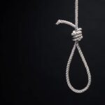 moglie cappio al collo