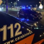 Neonato abbandonato davanti al pronto soccorso di Aprilia: la madre ripresa dalle telecamere. Foto Ansa