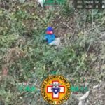 Bimbo di 3 anni si allontana da casa: ritrovato e salvato con un drone. Un frame del video