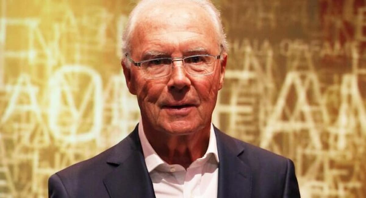 Franz Beckenbauer prima della sua morte: "era costretto a letto e non parlava quasi più, solo con la moglie che gli teneva la mano".