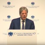 Pd, Nazareno in agitazione: Franceschini con Renzi e il ritorno di Gentiloni turba Elly Schlein, lo strano trio sta tramando un golpe?