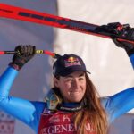 Sci, Coppa del Mondo, domenica d’oro per Odermatt e Lara Gut, sul podio anche Guglielmo Bosca a Garmisch e Sofia Goggia a Cortina.
