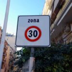 In Italia si schiaccia troppo il piede sull'acceleratore: 1 su 4 non rispetta i limiti di velocità. Foto Ansa