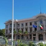 Ospedali a Genova e in Liguria, la Sanità fa crack e il presidente della Regione Toti balla con Orietta Berti