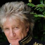 Rod Stewart lascia al personale di un hotel a cinque stelle in Scozia una mancia di 10.000 sterline e dice loro come spendere quei soldi