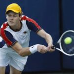 Jannik Sinner non va a Sanremo, andrà adallenarsi. analisi del campione